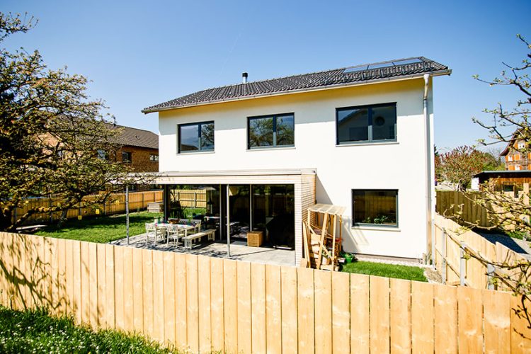 Holzhaus Basic – Einfamilienhaus – Außenansicht