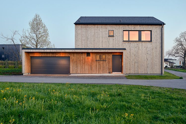 Holzhaus Basic – Einfamilienhaus – Außenansicht