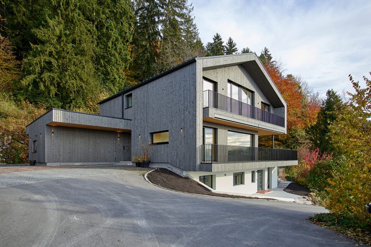 Einfamilienhaus-Holzhaus-Lochau-123_01