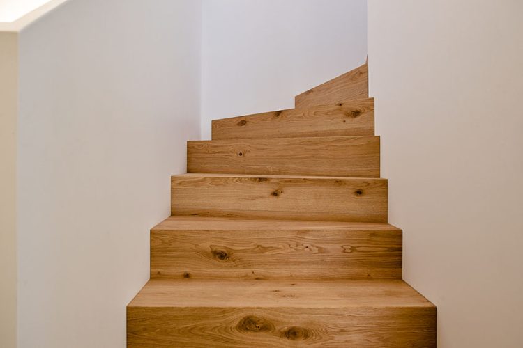 Holzhaus Basic – Einfamilienhaus – Treppe