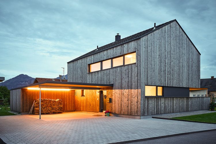 Holzhaus Basic – Einfamilienhaus – Außenansicht