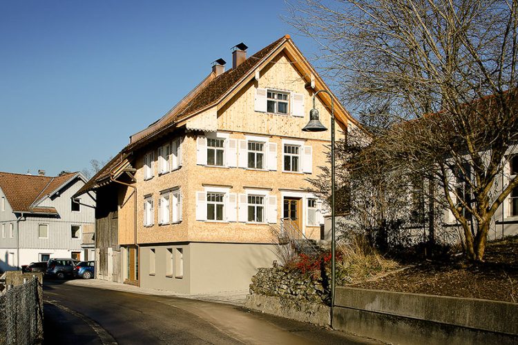 Einfamilienhaus-Holzhaus-Wolfurt-30-01